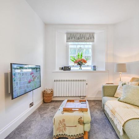 Tramontane Apartment At Hesketh Crescent Torquay Eksteriør bilde