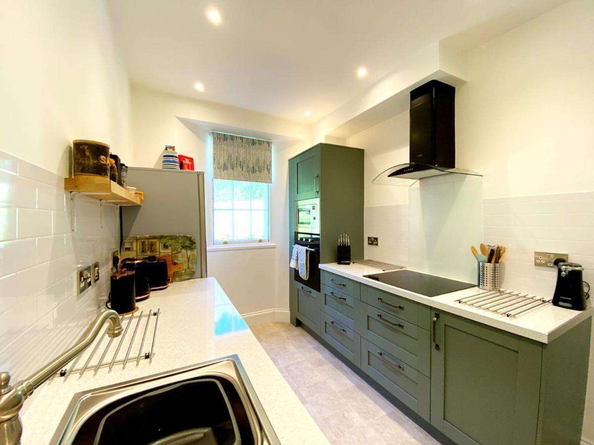 Tramontane Apartment At Hesketh Crescent Torquay Eksteriør bilde