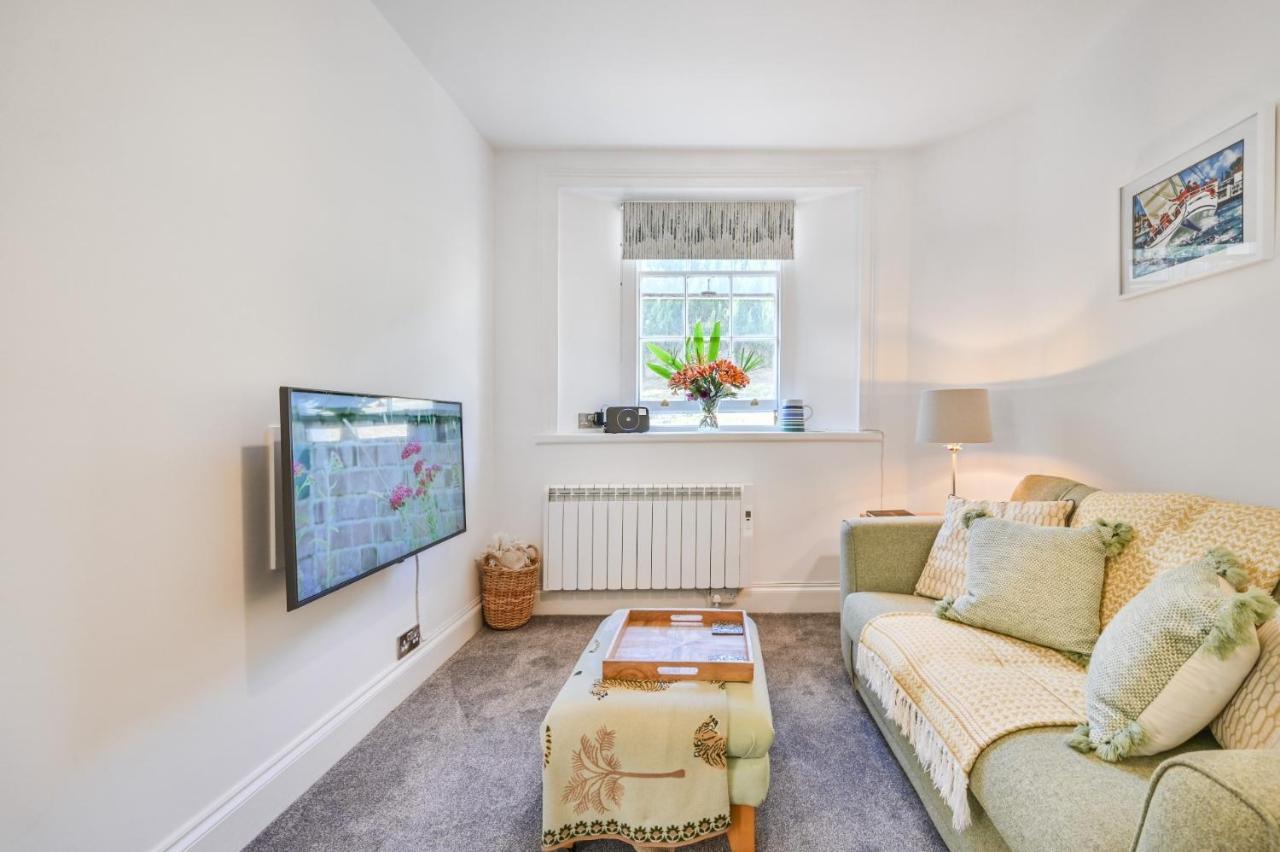 Tramontane Apartment At Hesketh Crescent Torquay Eksteriør bilde