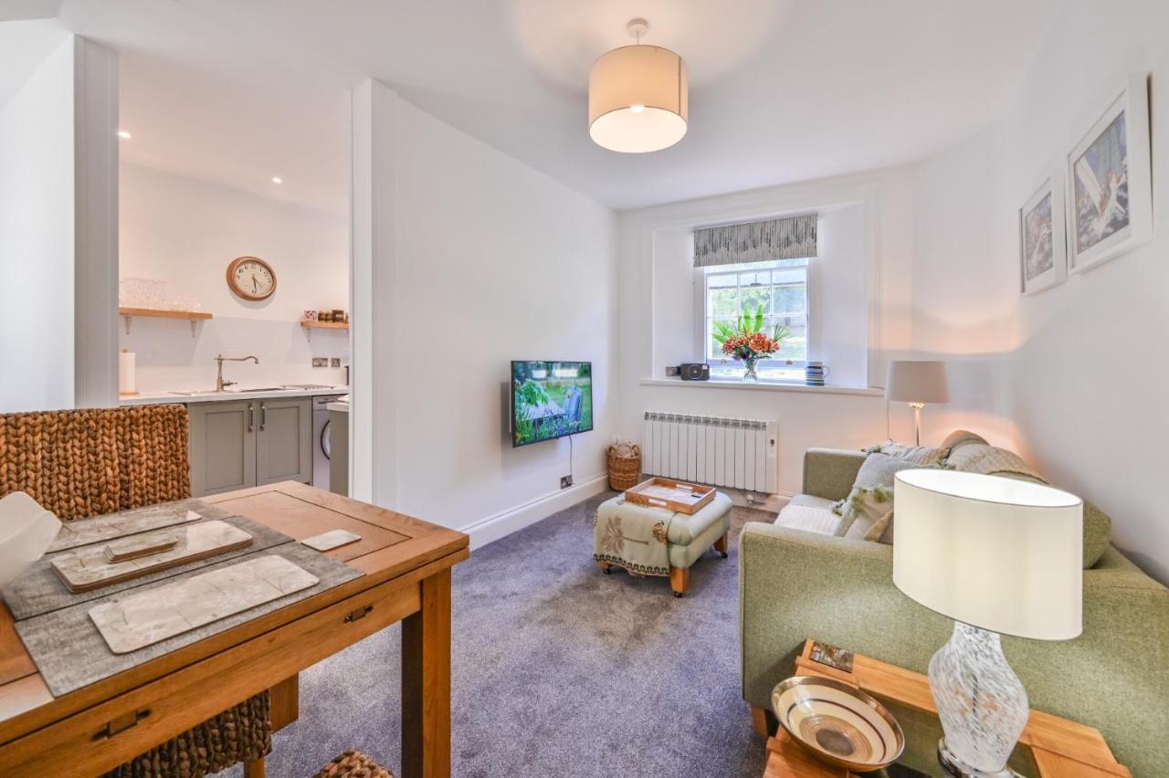 Tramontane Apartment At Hesketh Crescent Torquay Eksteriør bilde