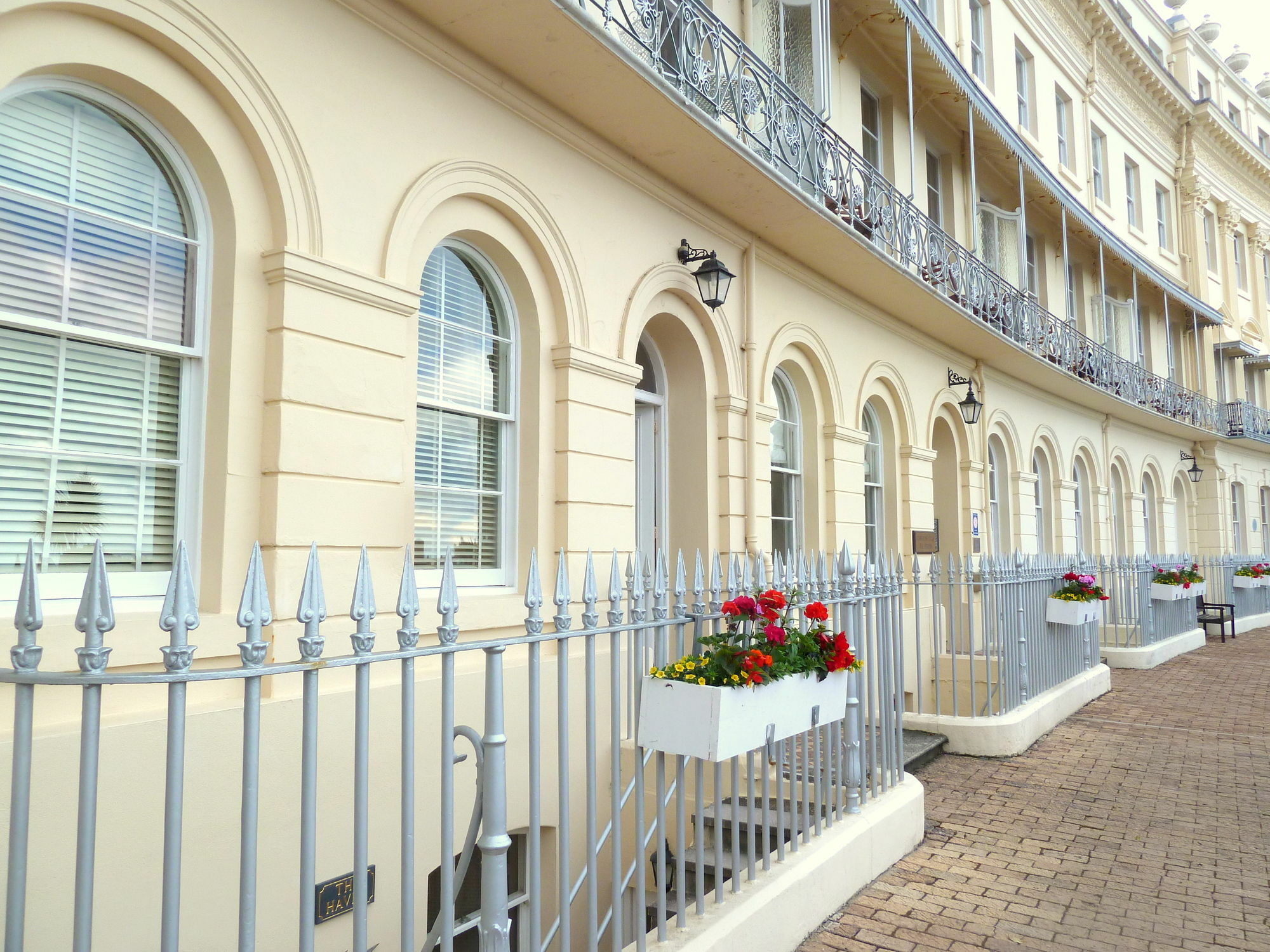 Tramontane Apartment At Hesketh Crescent Torquay Eksteriør bilde