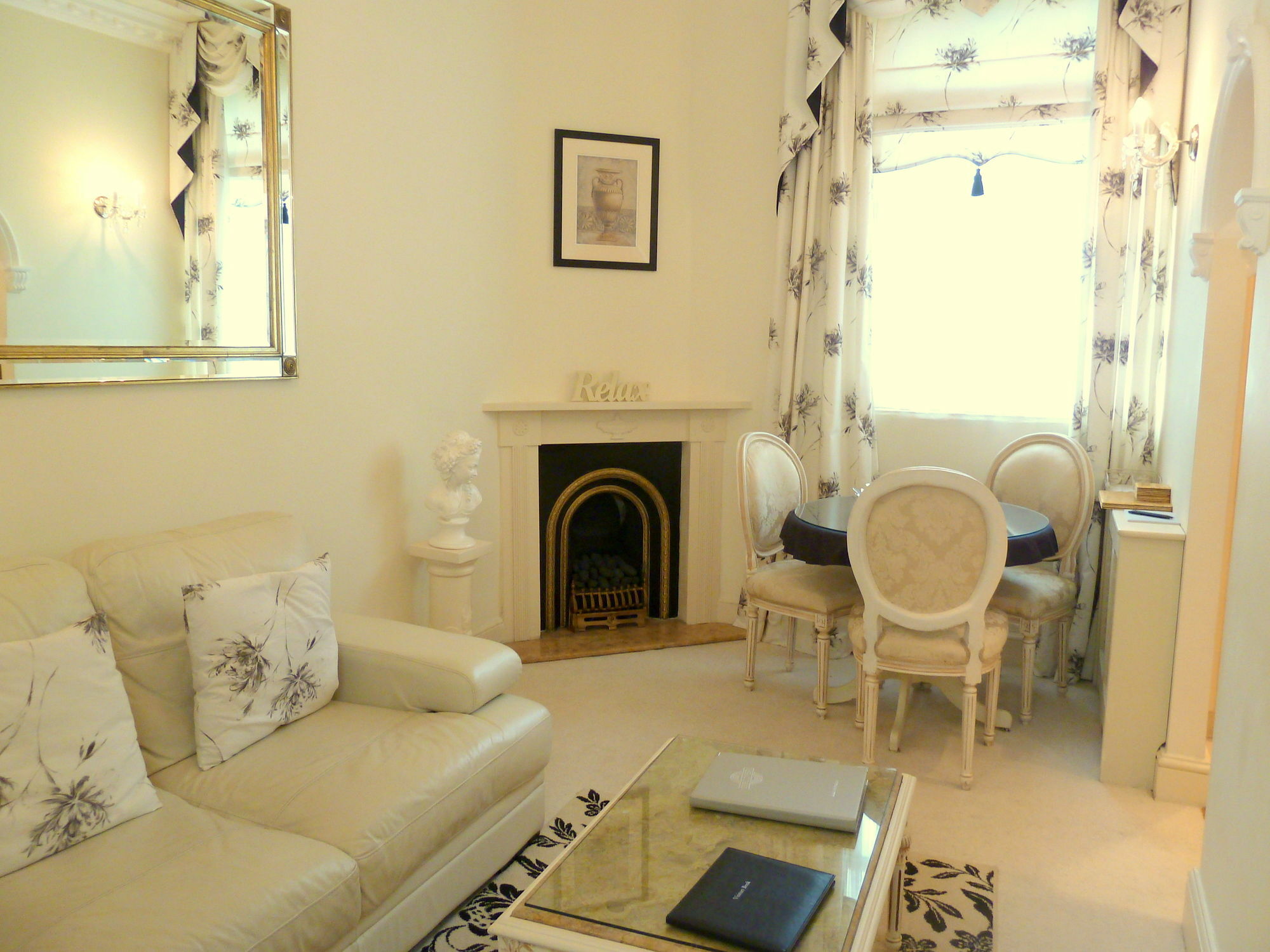 Tramontane Apartment At Hesketh Crescent Torquay Eksteriør bilde